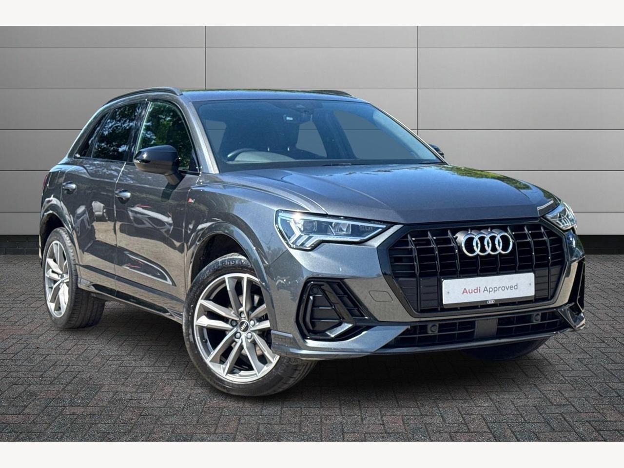 Main listing image - Audi Q3