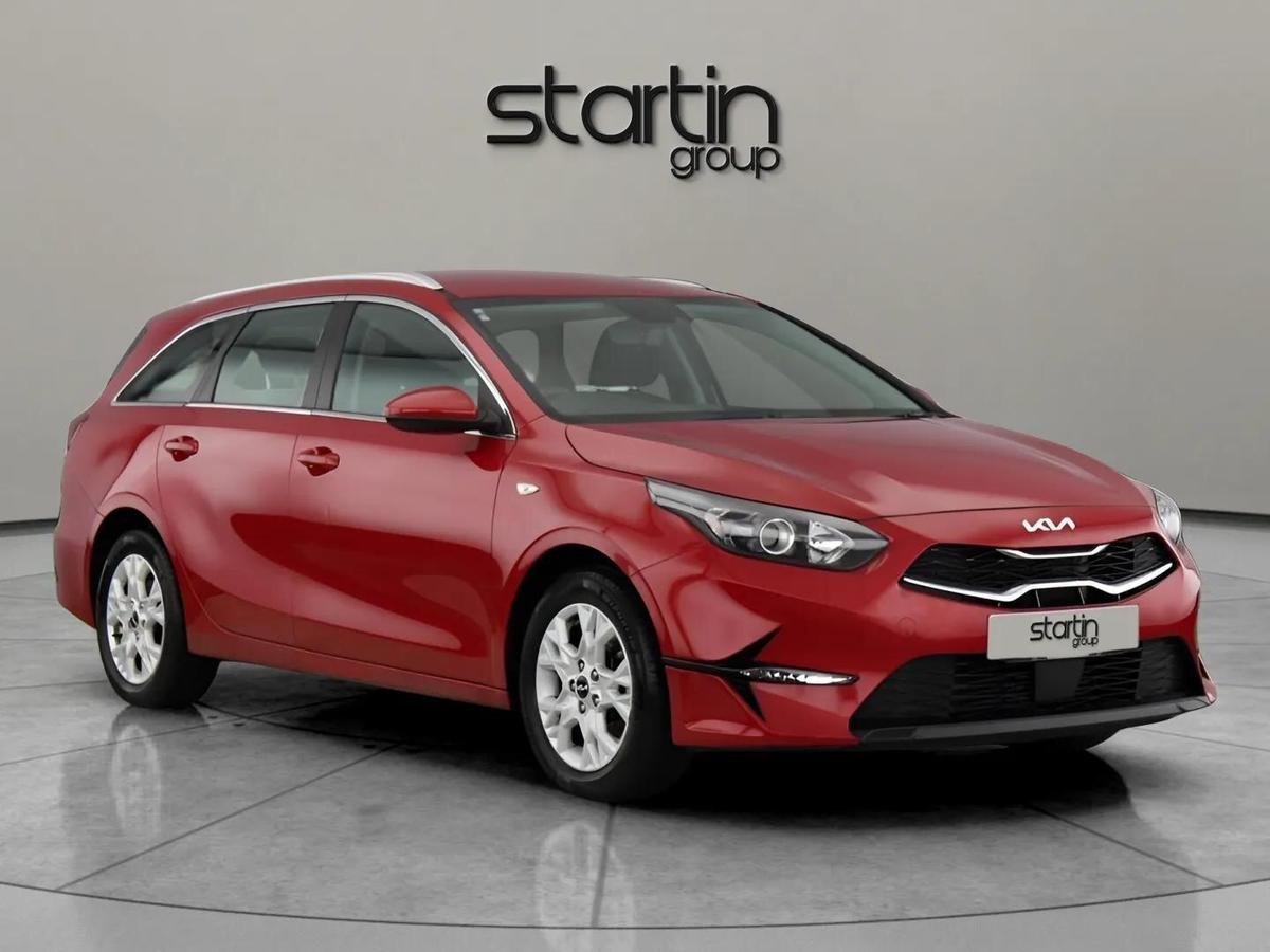Main listing image - Kia Ceed SW