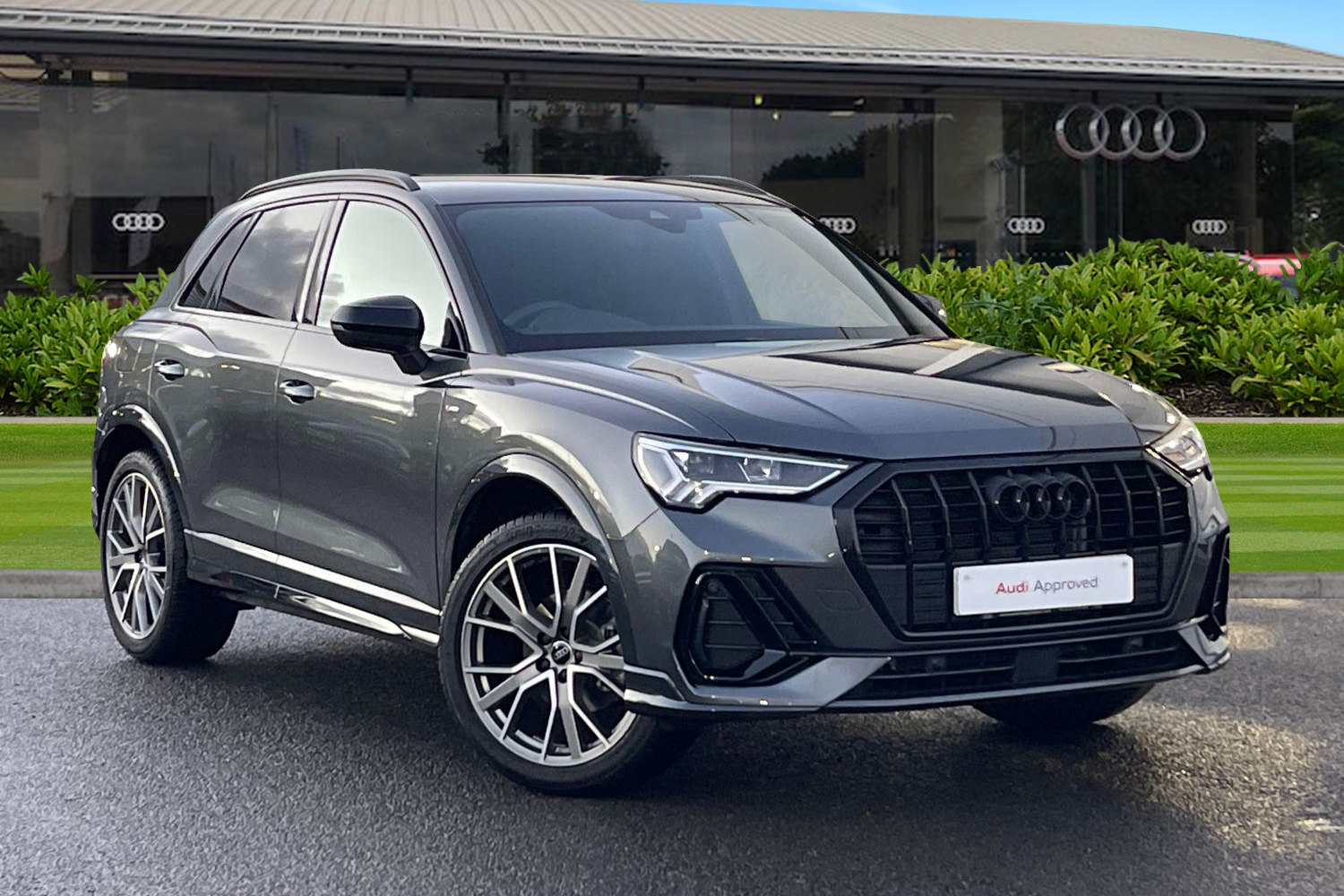 Main listing image - Audi Q3