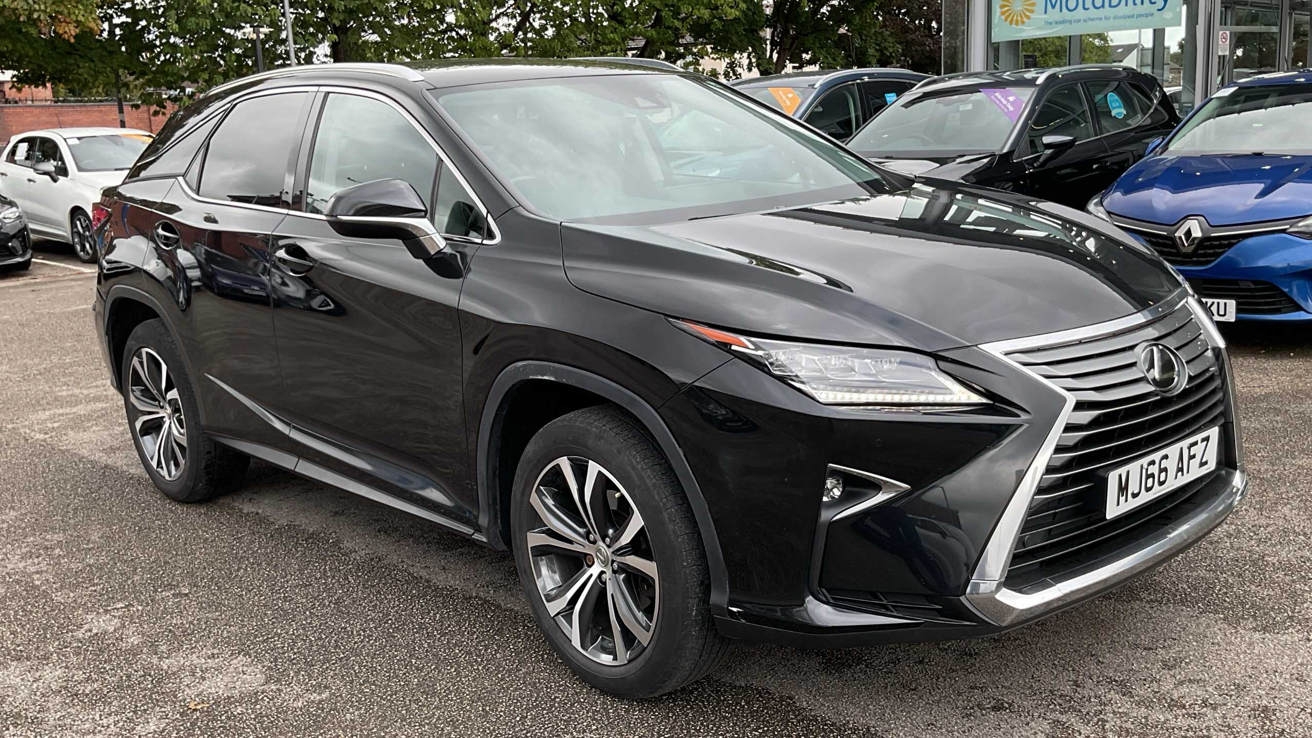 Main listing image - Lexus RX