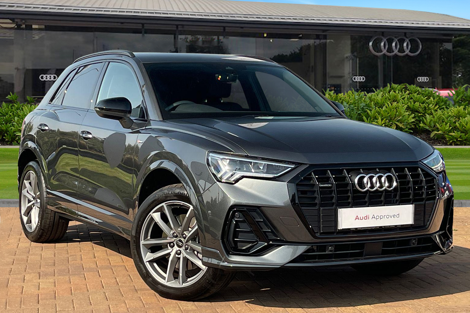 Main listing image - Audi Q3