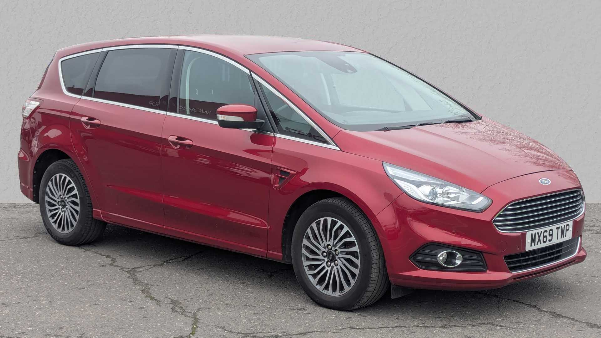 Main listing image - Ford S-MAX