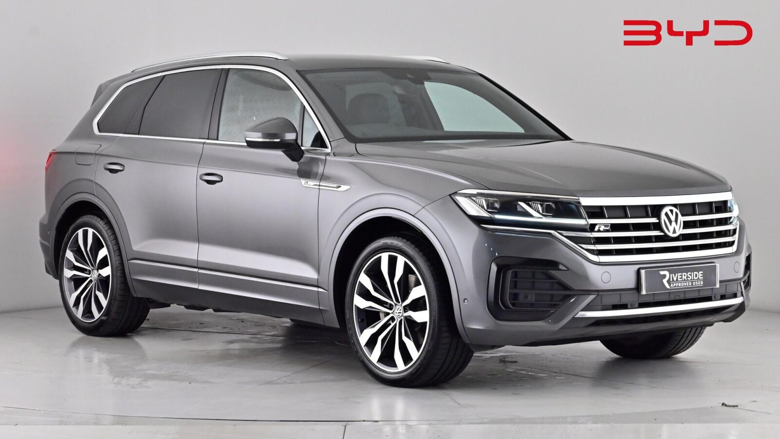 Main listing image - Volkswagen Touareg