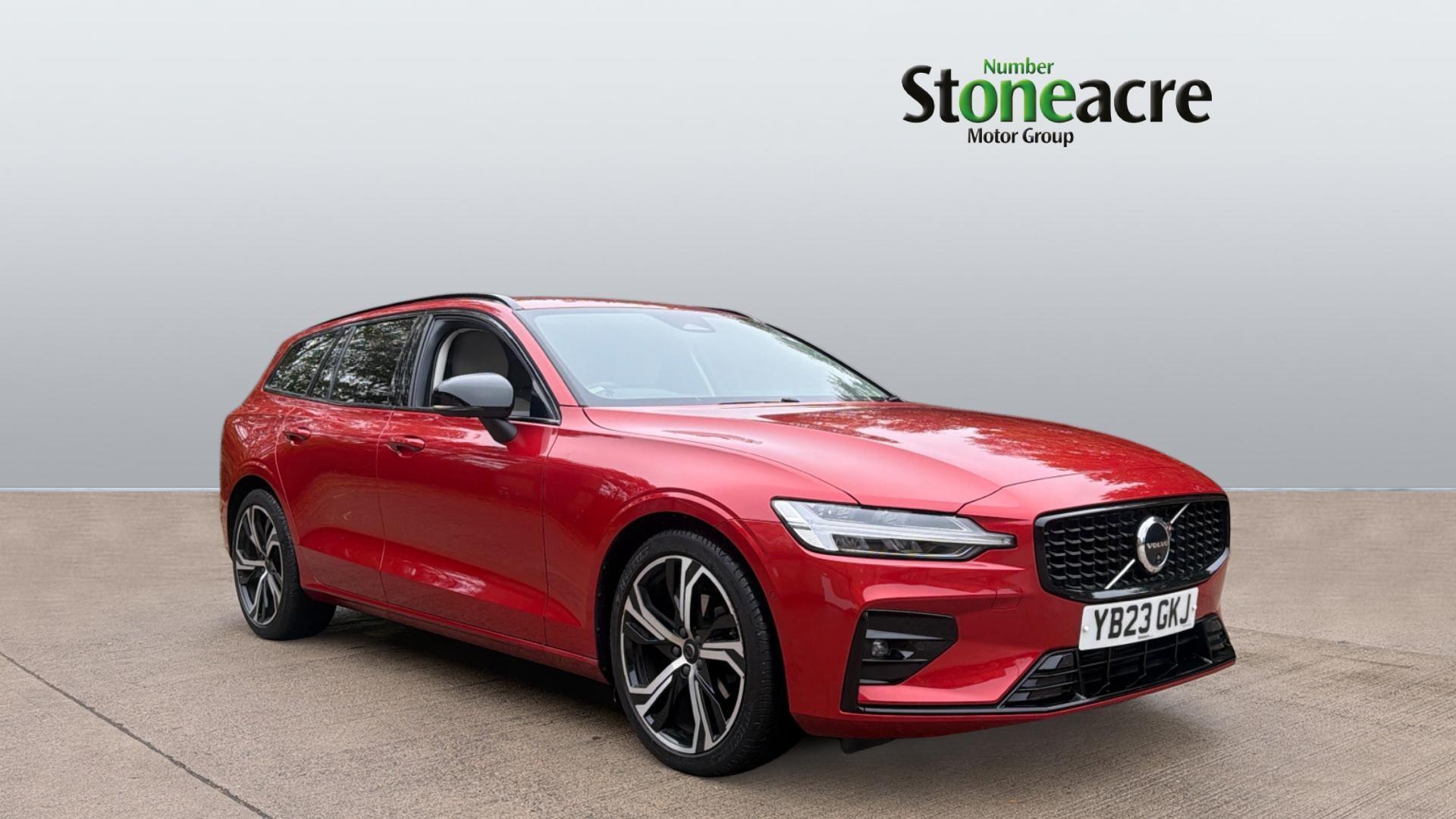 Main listing image - Volvo V60