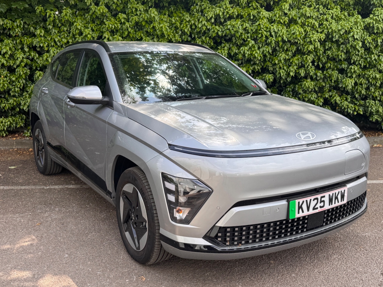 Main listing image - Hyundai Kona Electric