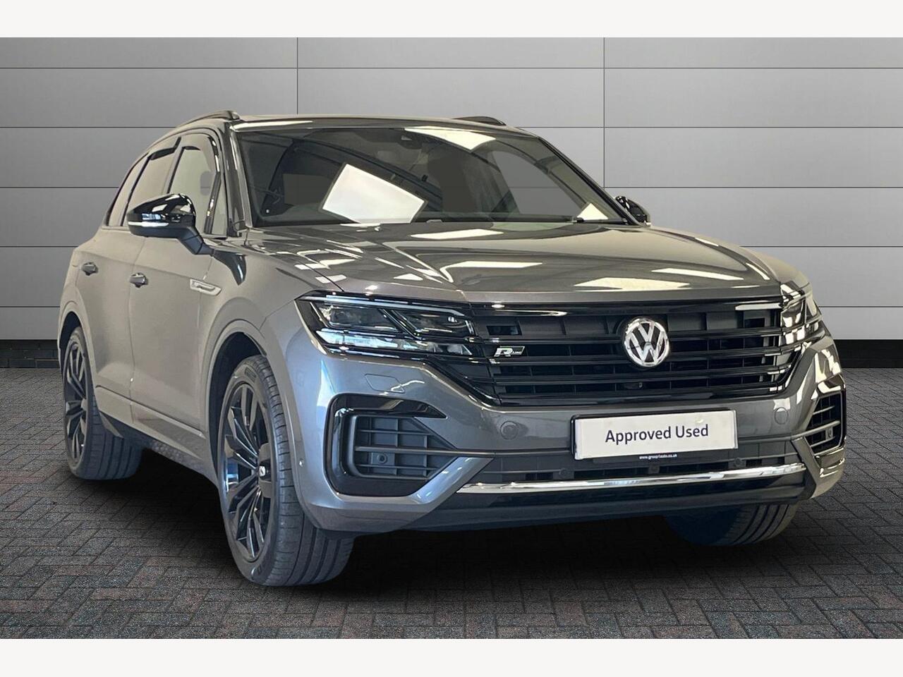Main listing image - Volkswagen Touareg