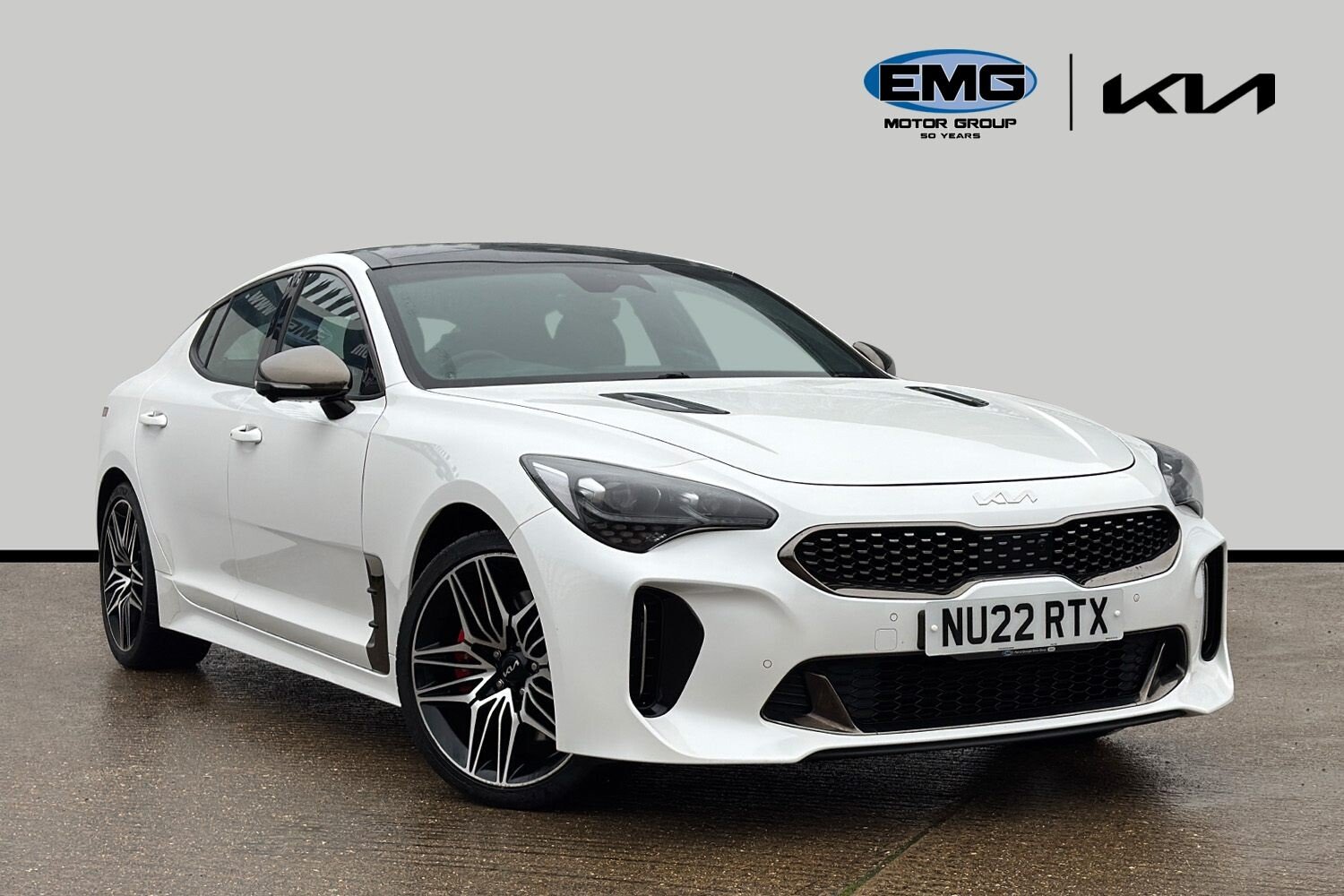 Main listing image - Kia Stinger