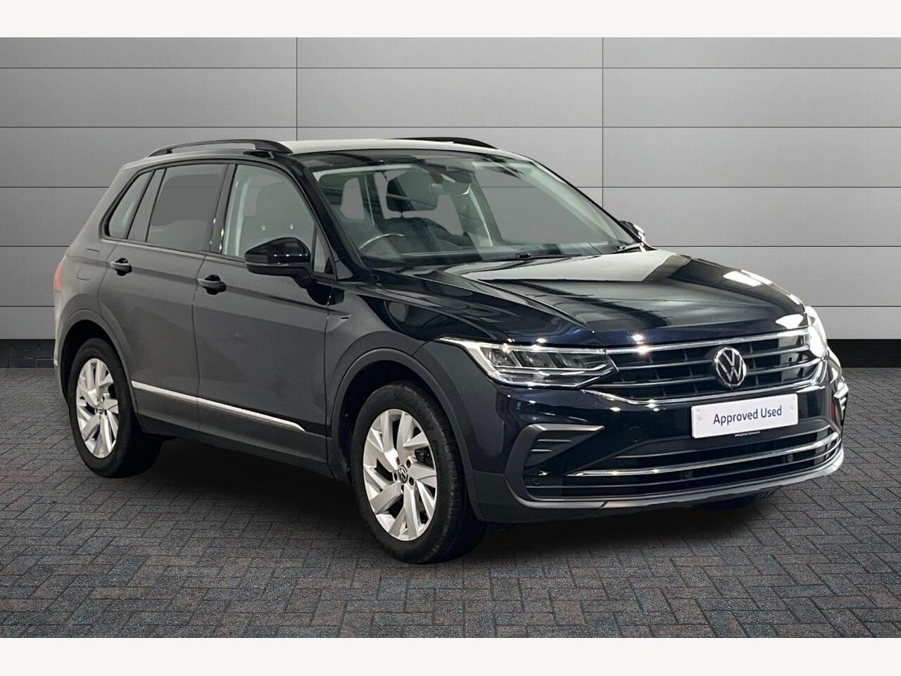 Main listing image - Volkswagen Tiguan