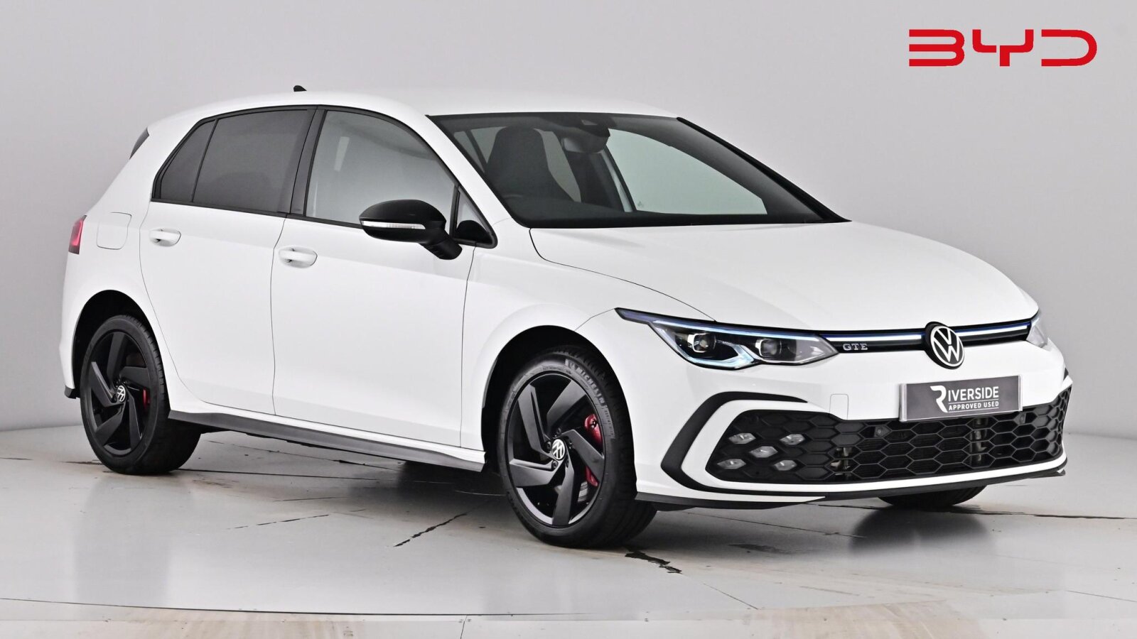 Main listing image - Volkswagen Golf GTE
