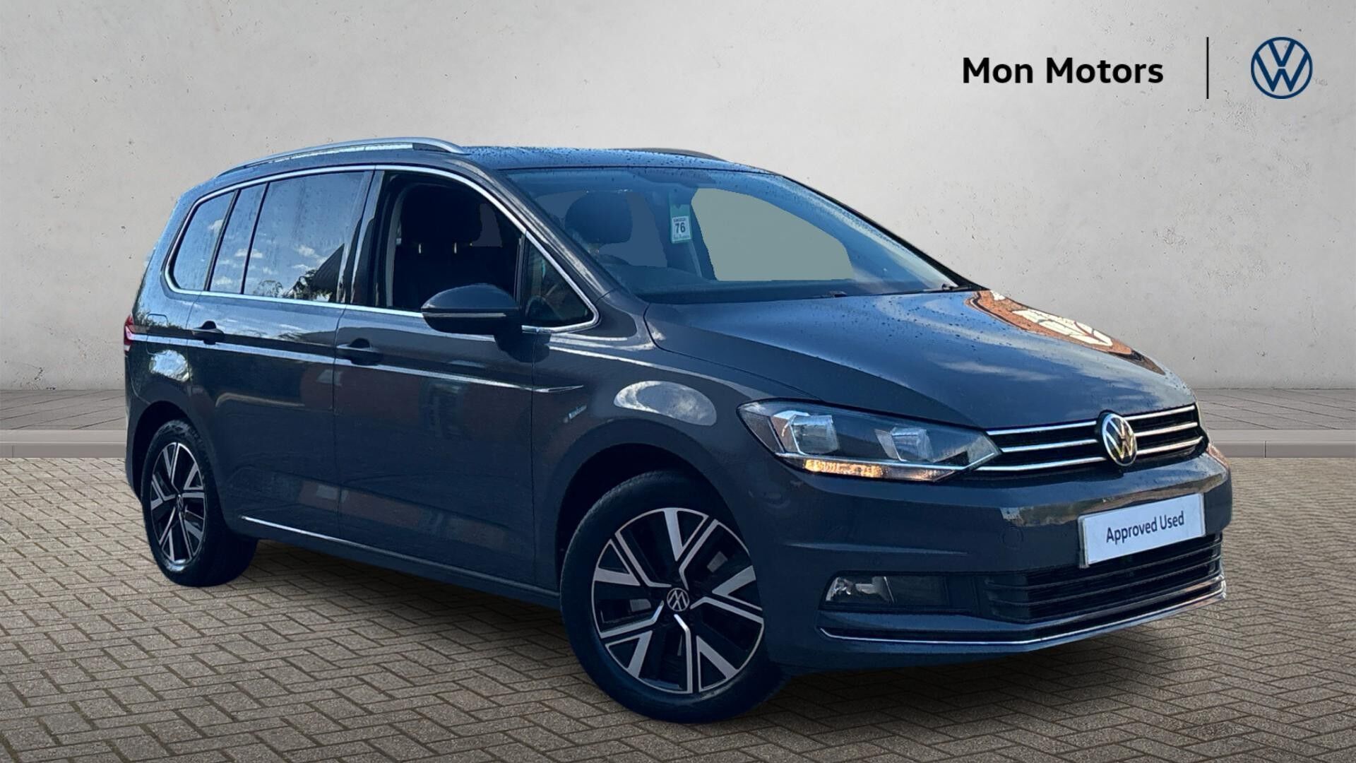 Main listing image - Volkswagen Touran