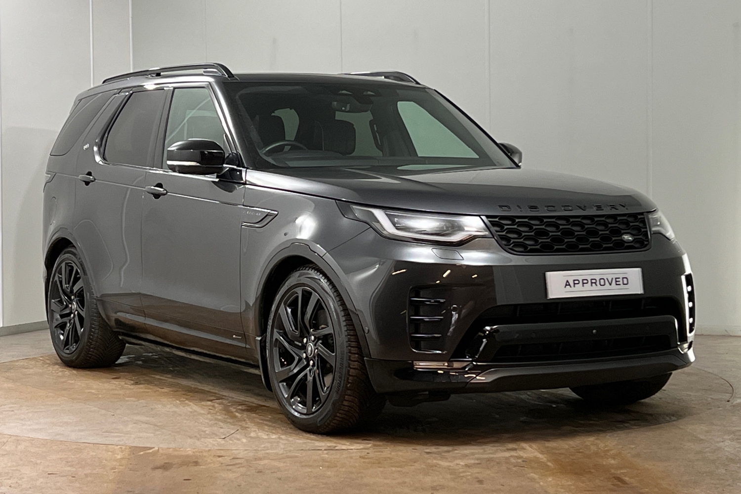 Main listing image - Land Rover Discovery