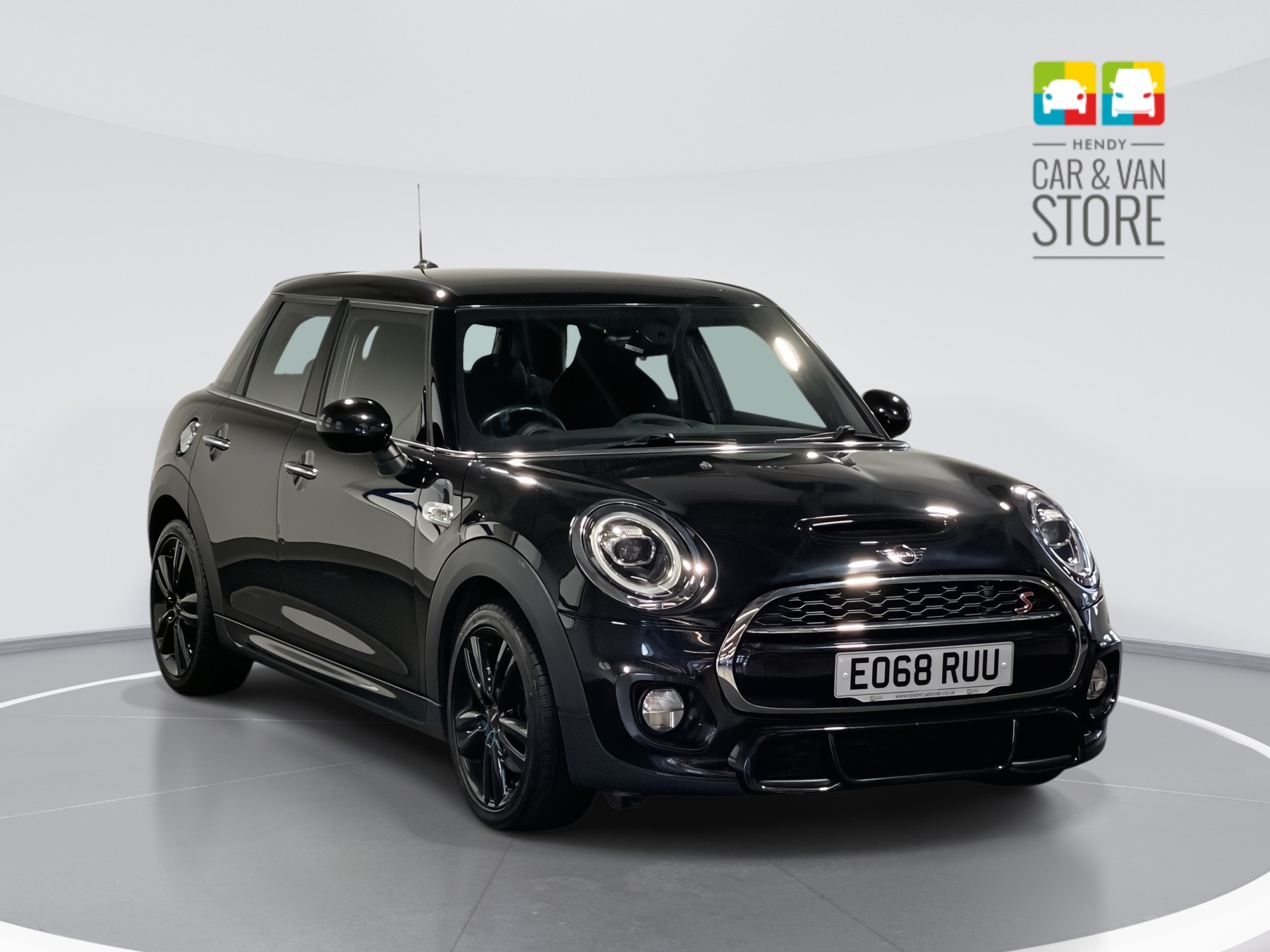 Main listing image - MINI Hatchback 5dr