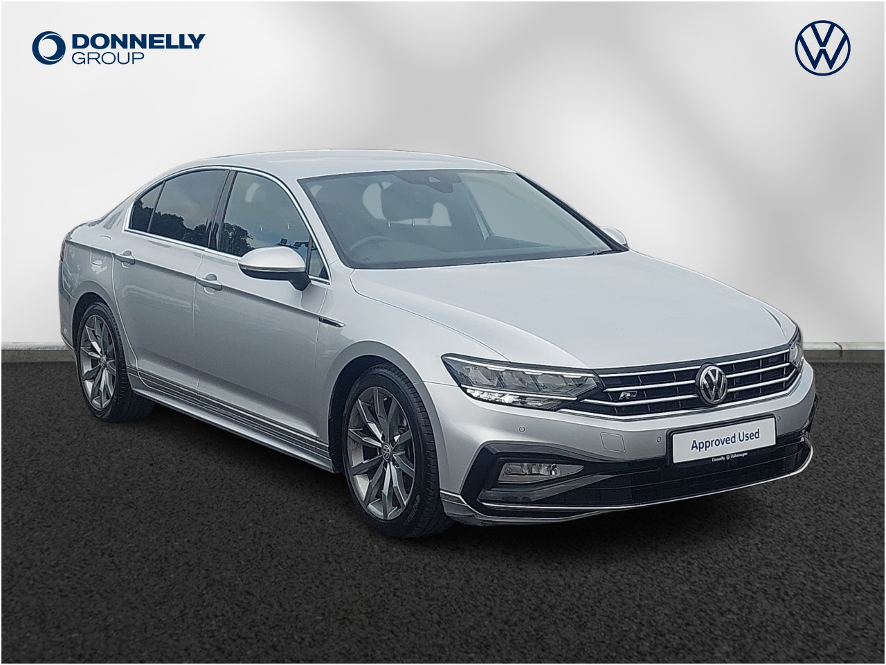 Main listing image - Volkswagen Passat