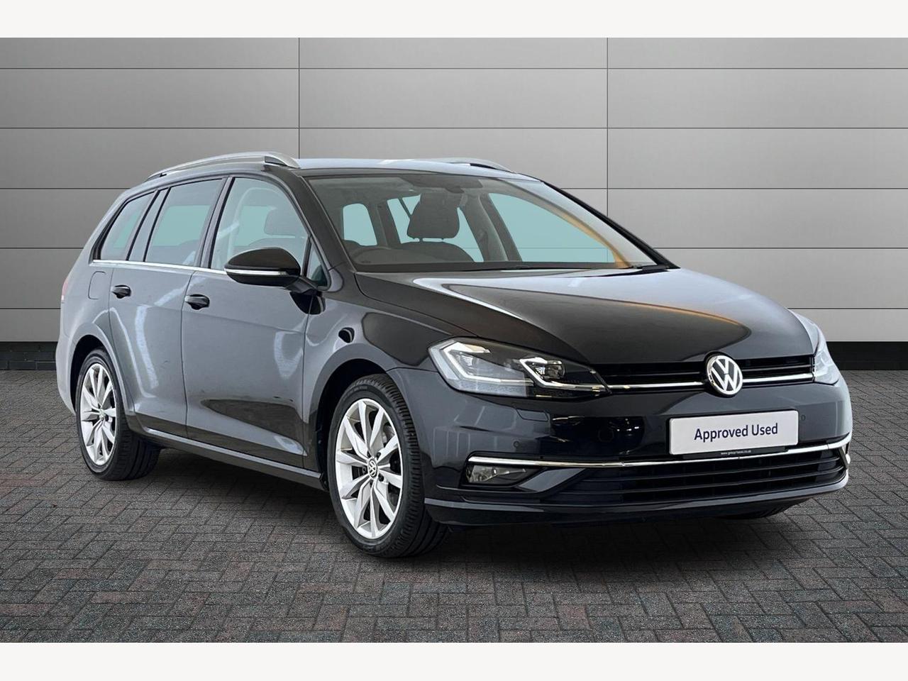 Main listing image - Volkswagen Golf Estate