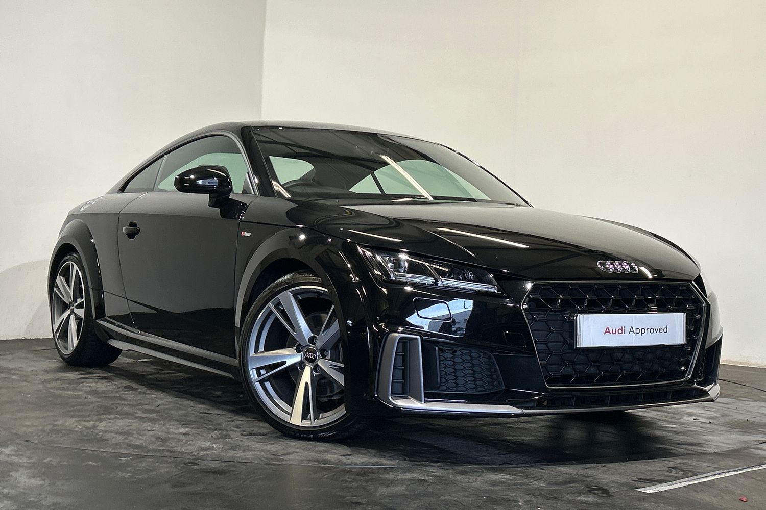 Main listing image - Audi TT