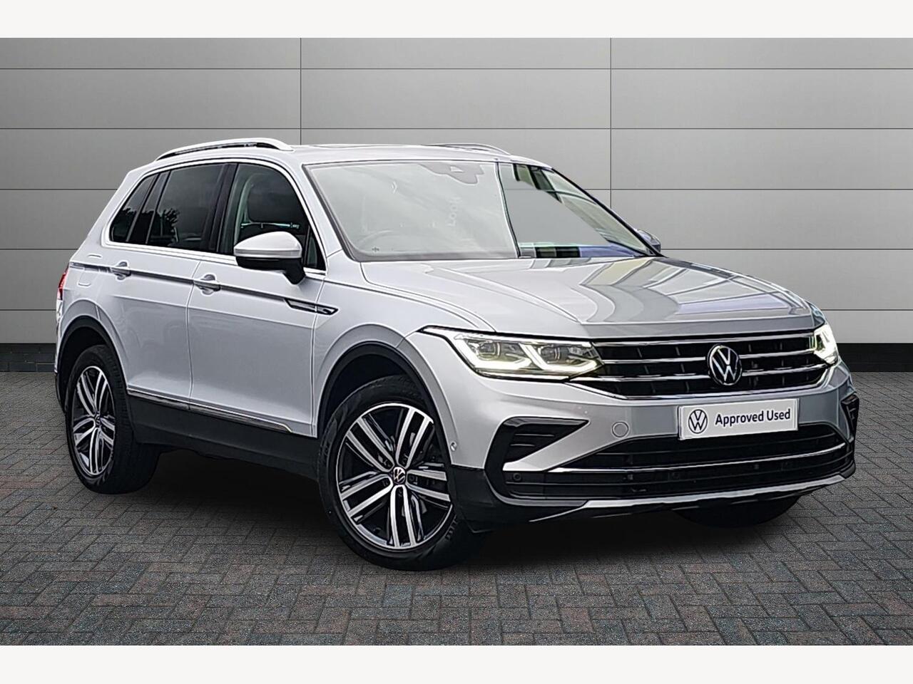 Main listing image - Volkswagen Tiguan