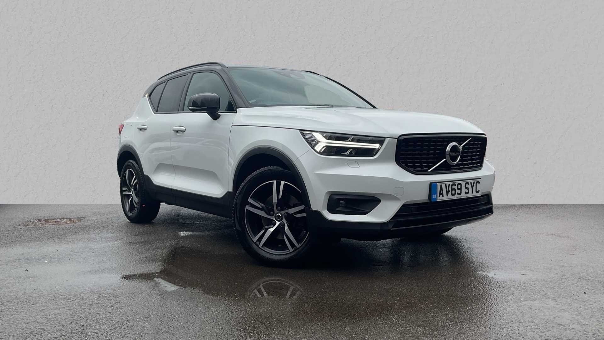 Main listing image - Volvo XC40