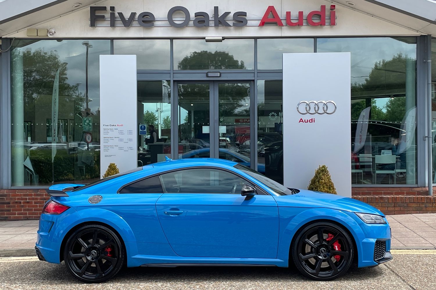 Main listing image - Audi TT RS