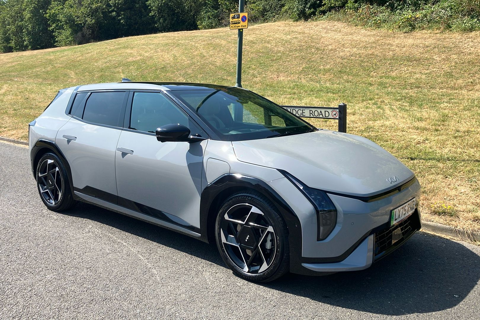 Main listing image - Kia Ev4