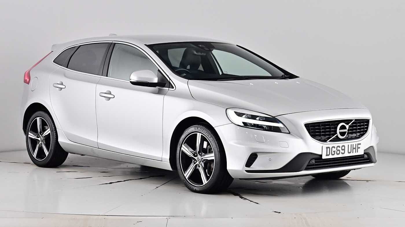 Main listing image - Volvo V40