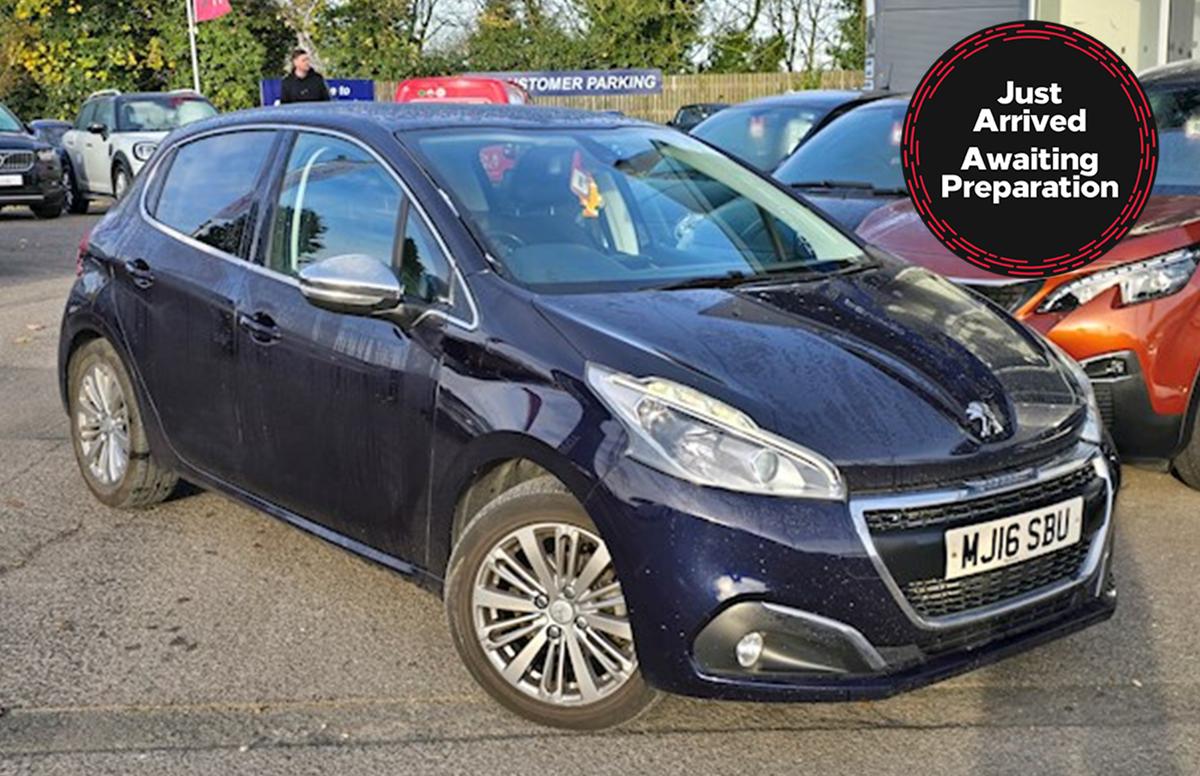 Main listing image - Peugeot 208