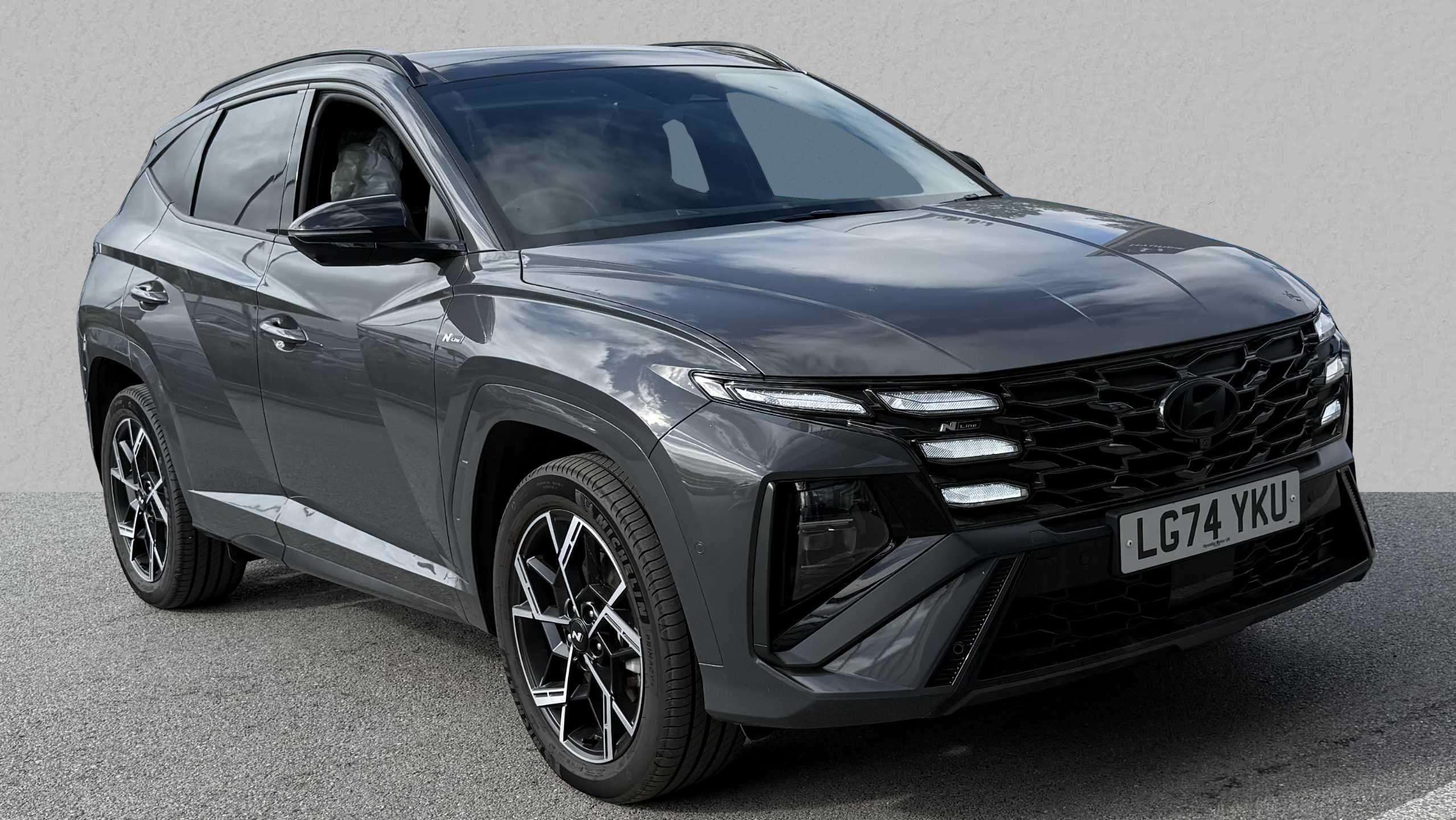 Main listing image - Hyundai Tucson