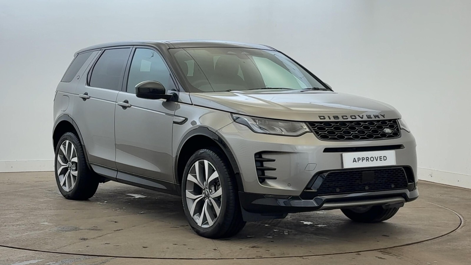 Main listing image - Land Rover Discovery Sport