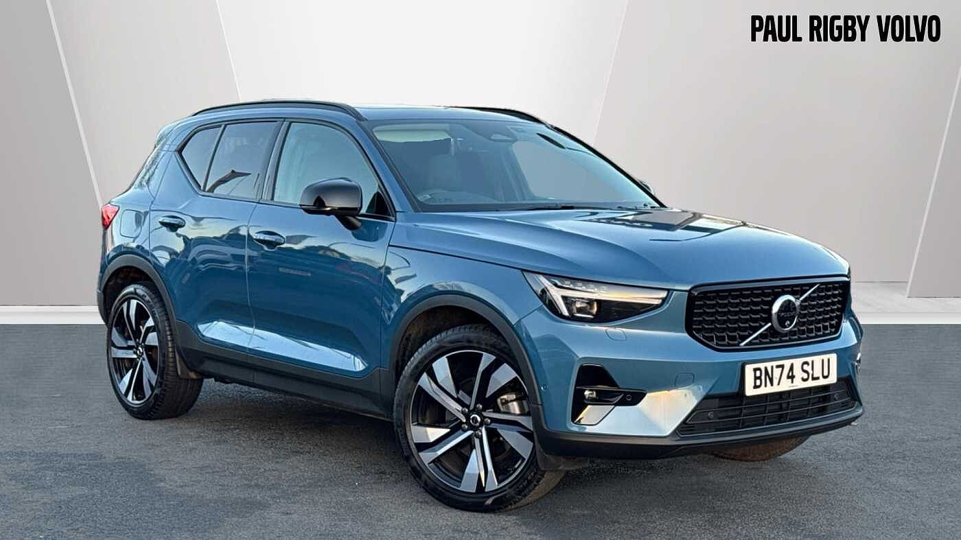 Main listing image - Volvo XC40