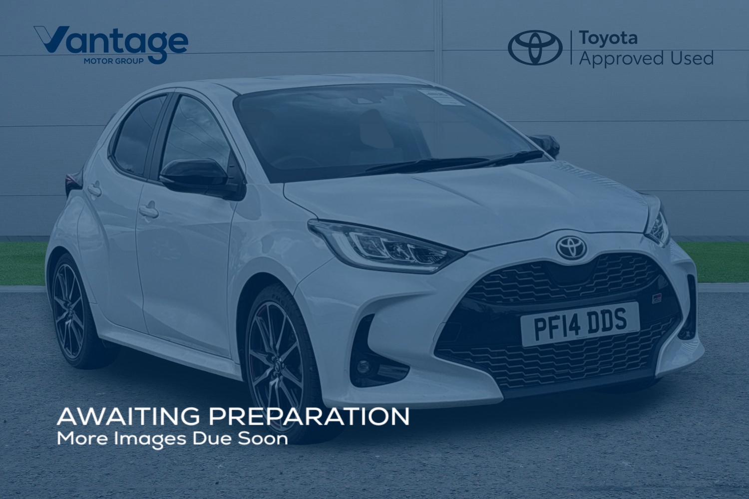 Main listing image - Toyota Yaris