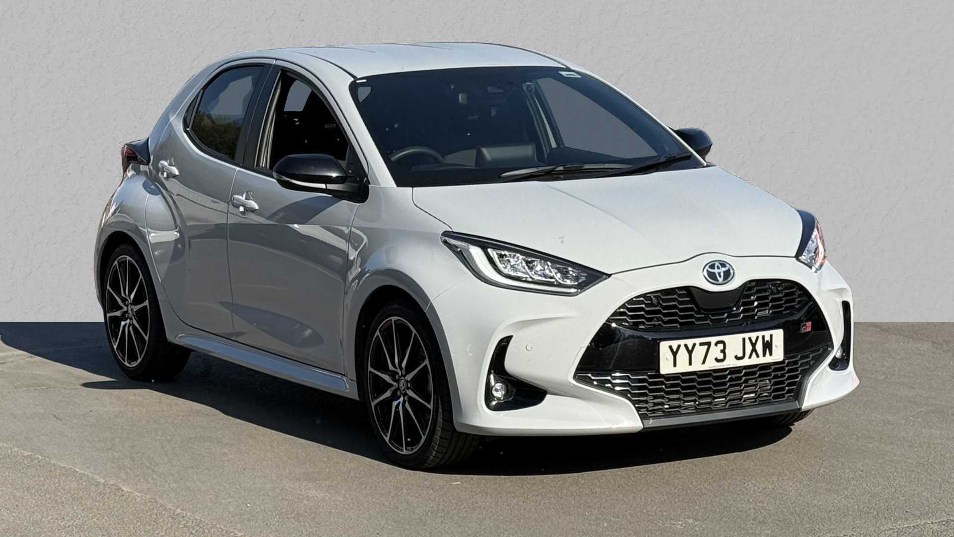 Main listing image - Toyota Yaris