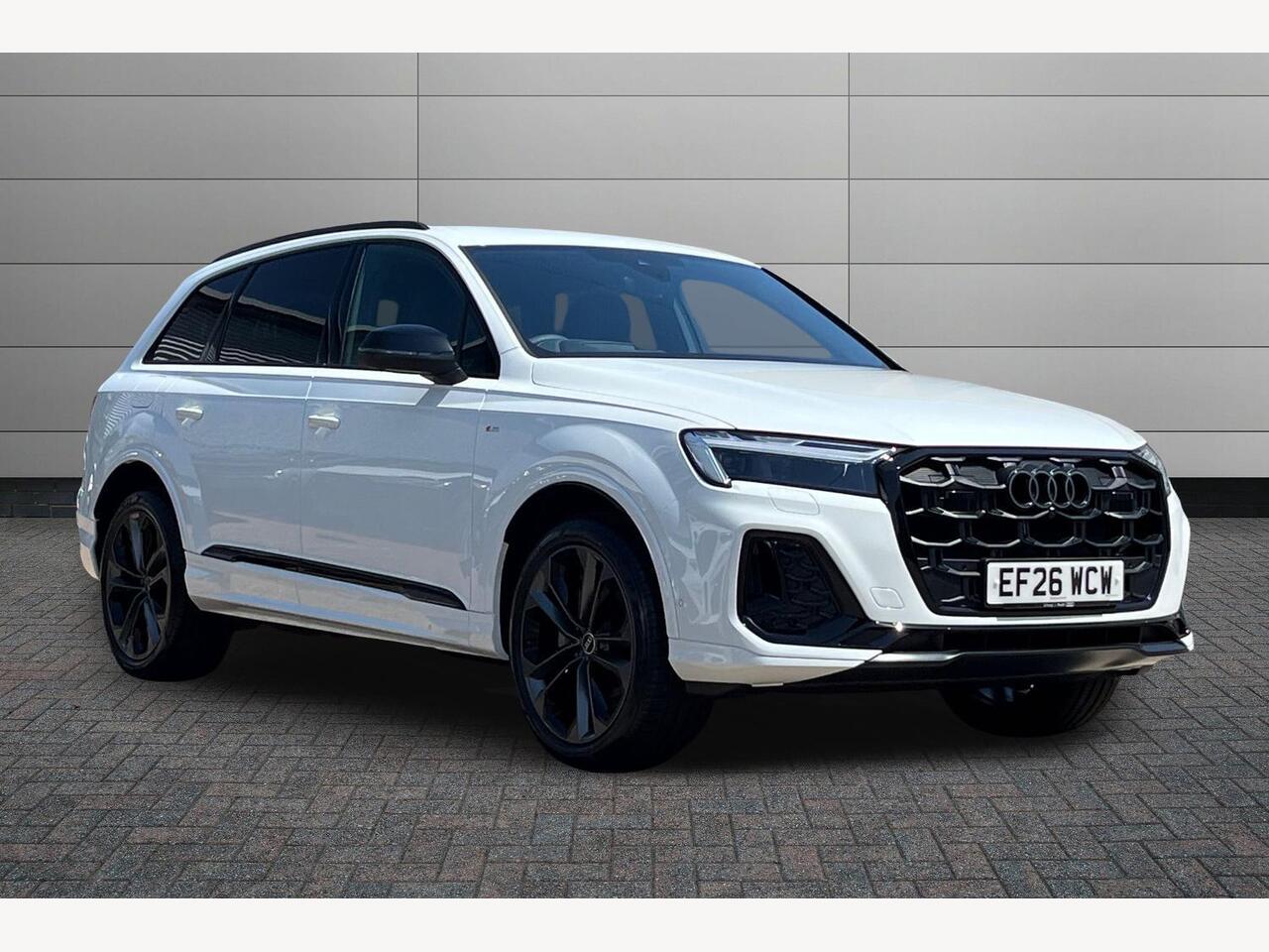 Main listing image - Audi Q7