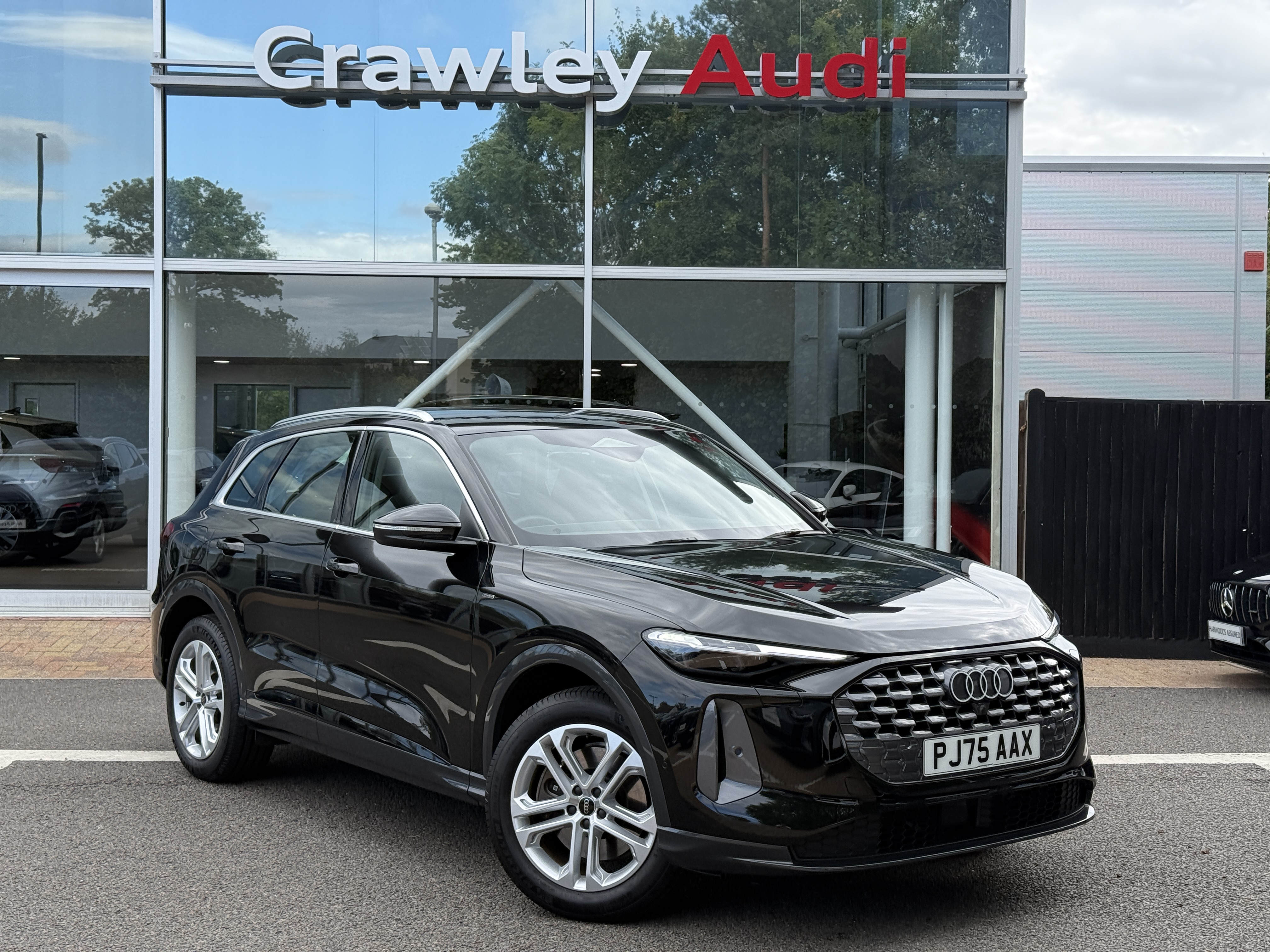 Main listing image - Audi Q5