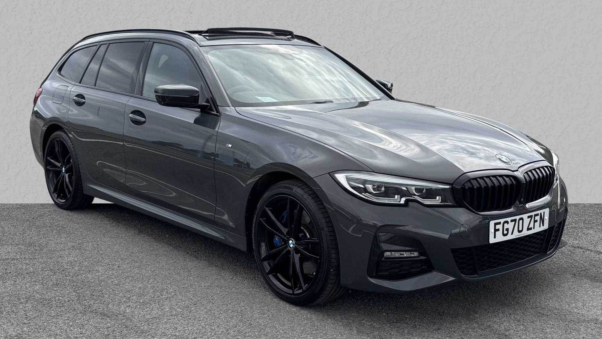 Main listing image - BMW 3 Series Touring