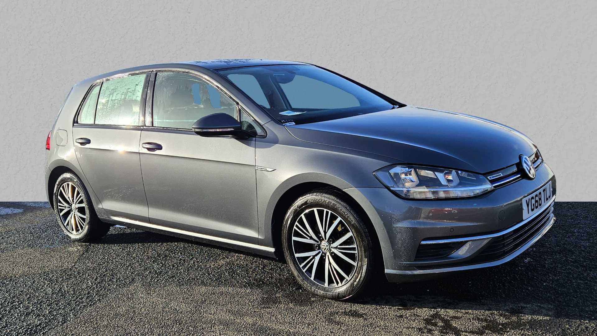 Main listing image - Volkswagen Golf