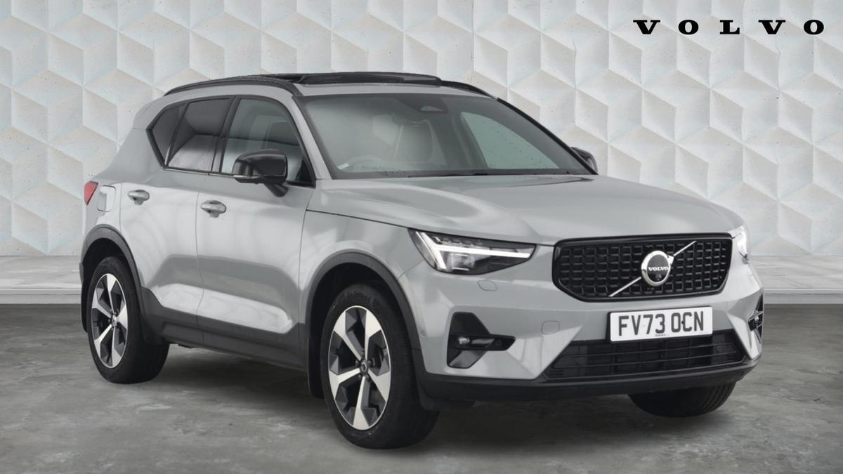Main listing image - Volvo XC40