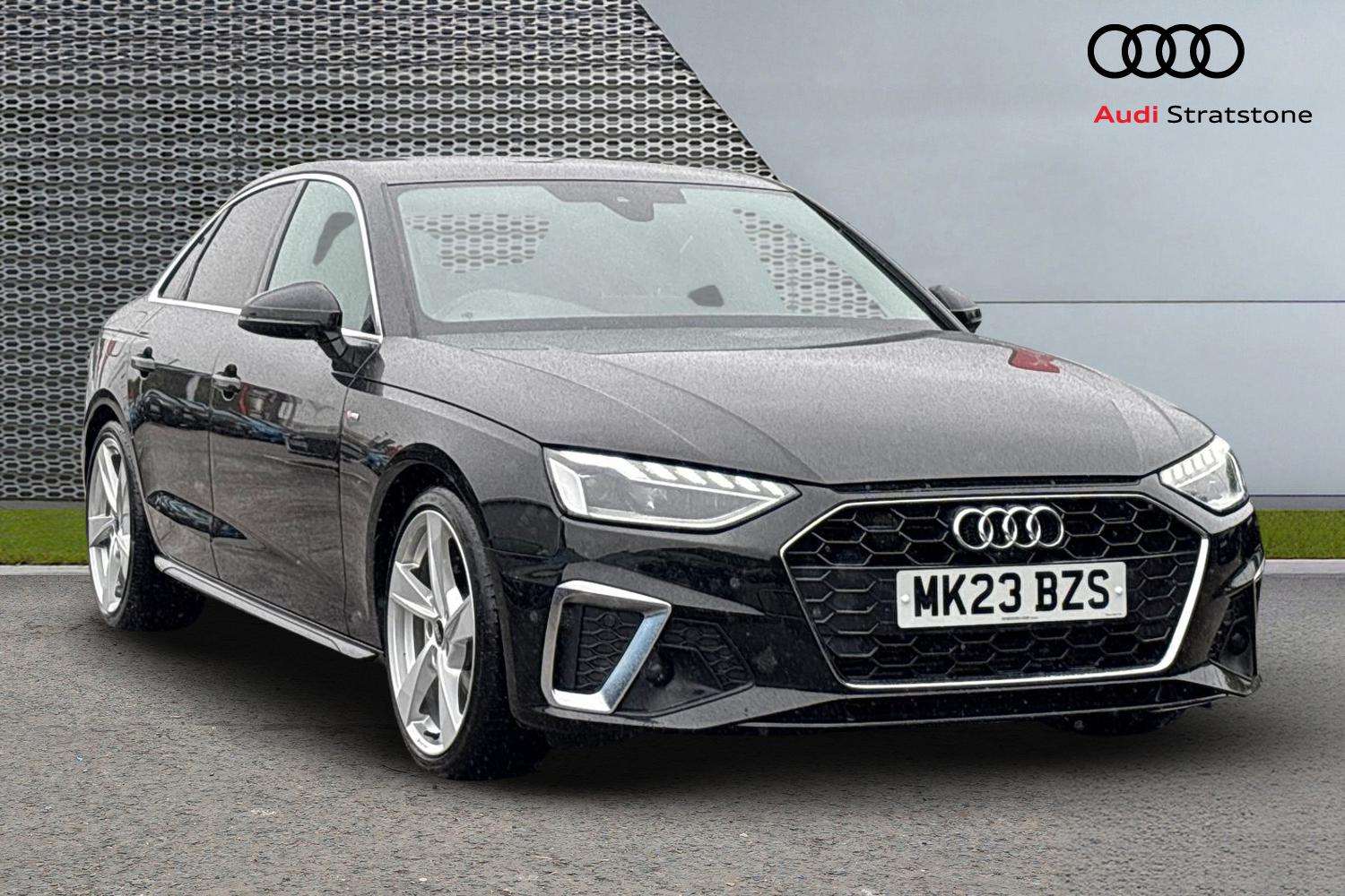 Main listing image - Audi A4