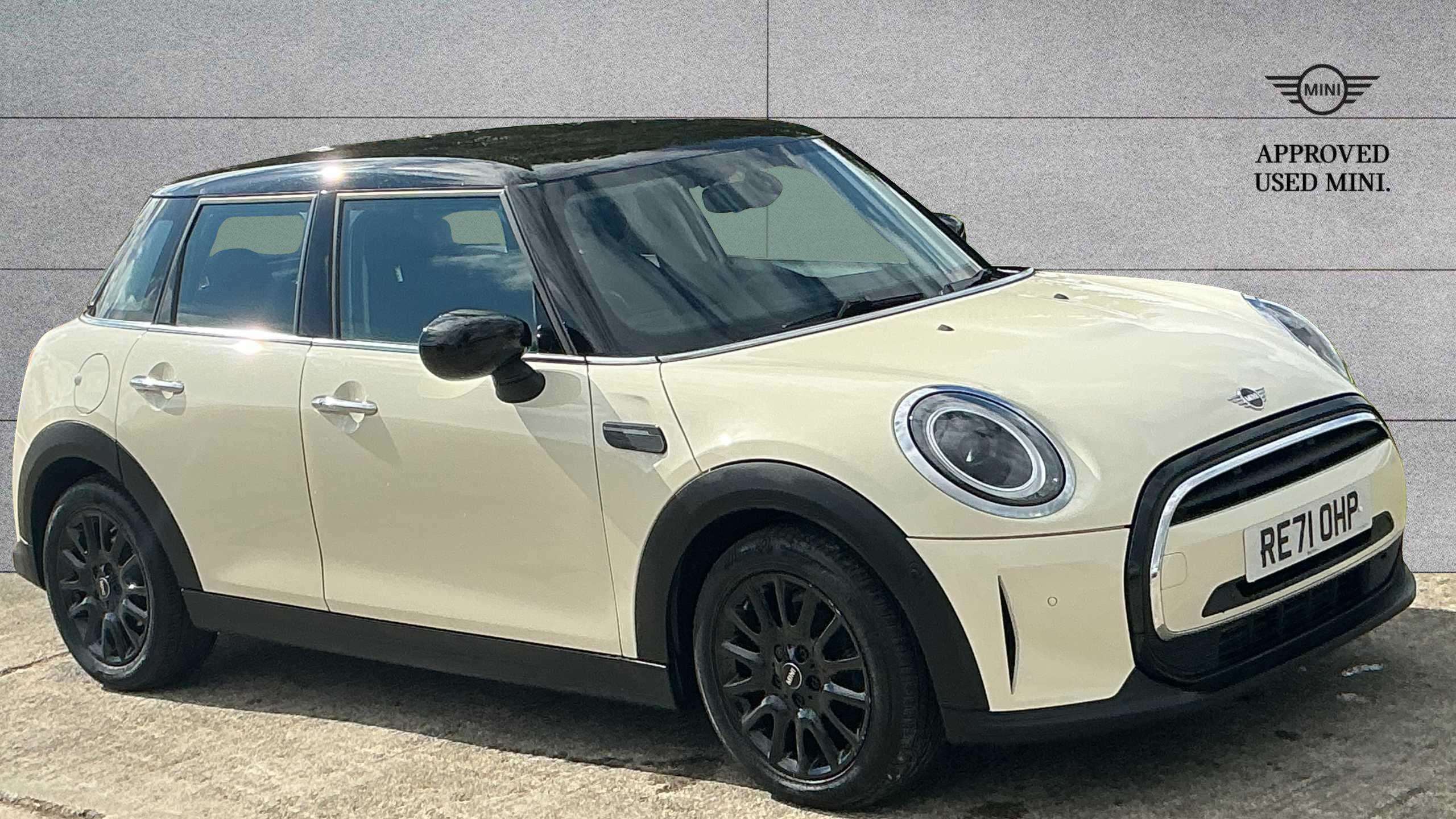 Main listing image - MINI Hatchback 5dr