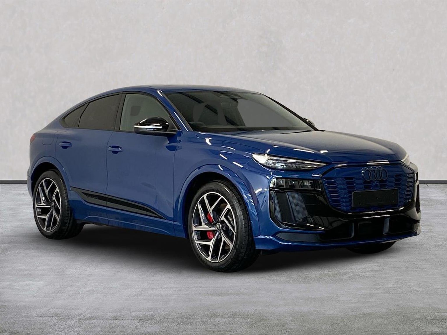 Main listing image - Audi SQ6 e-tron