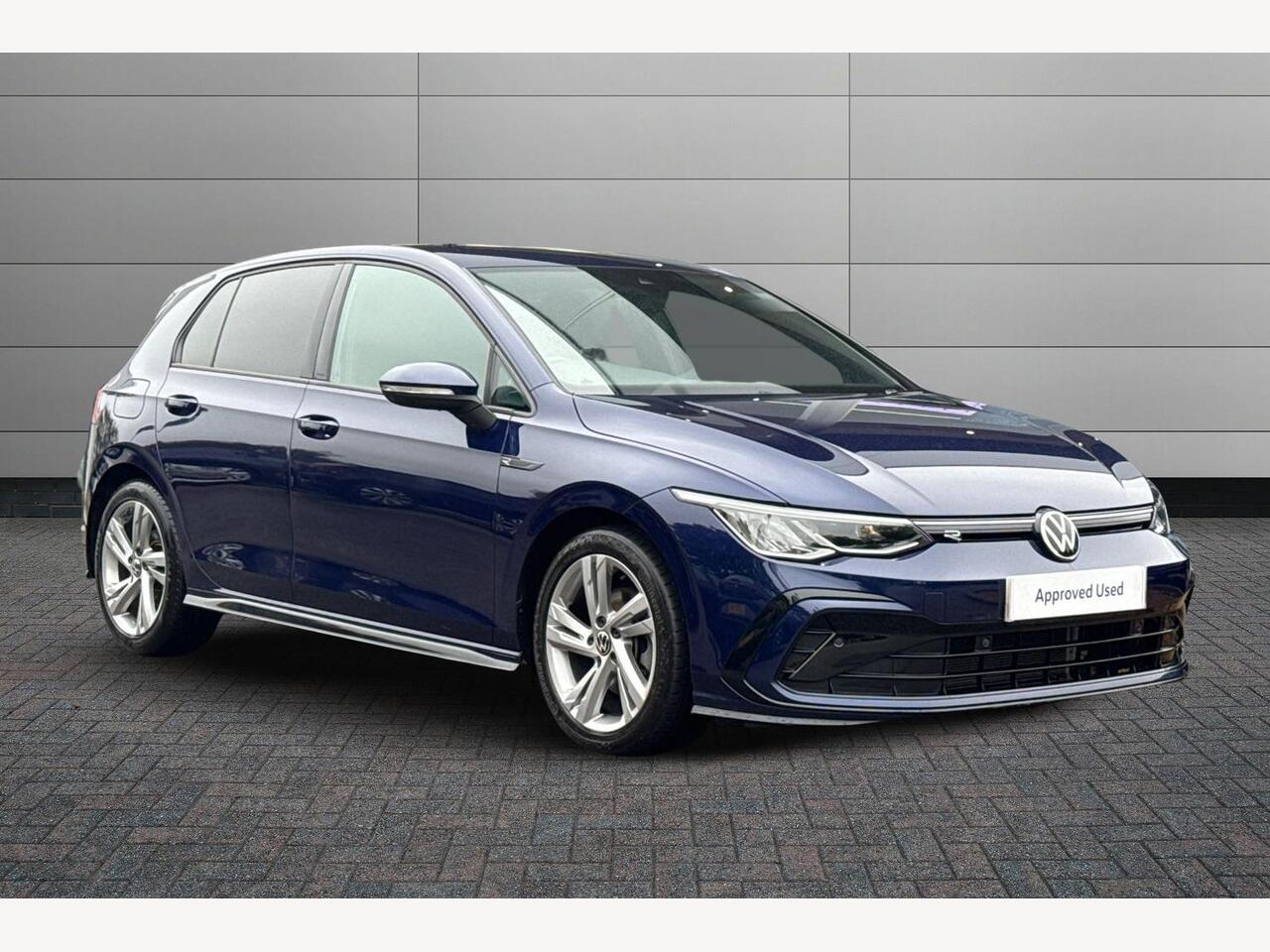 Main listing image - Volkswagen Golf