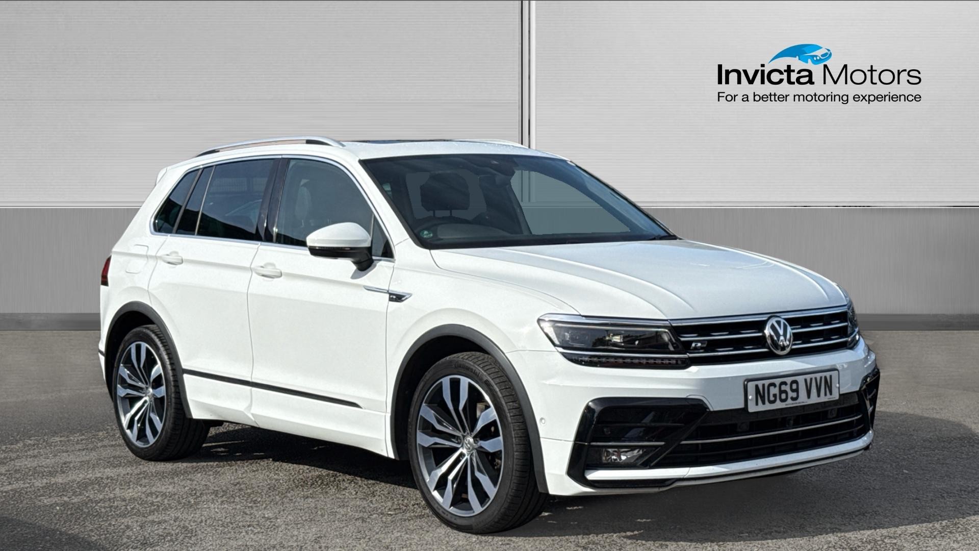 Main listing image - Volkswagen Tiguan