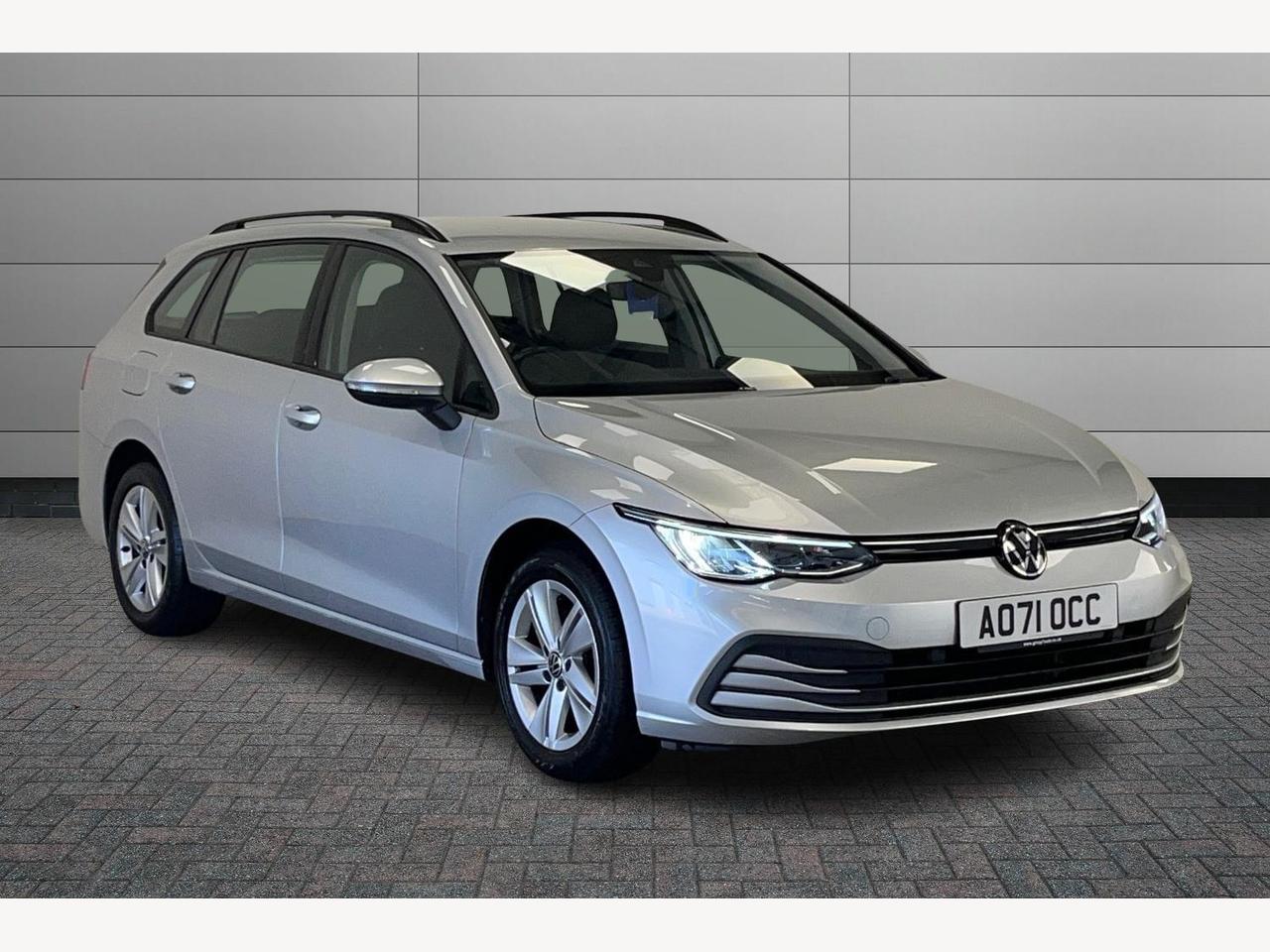 Main listing image - Volkswagen Golf Estate