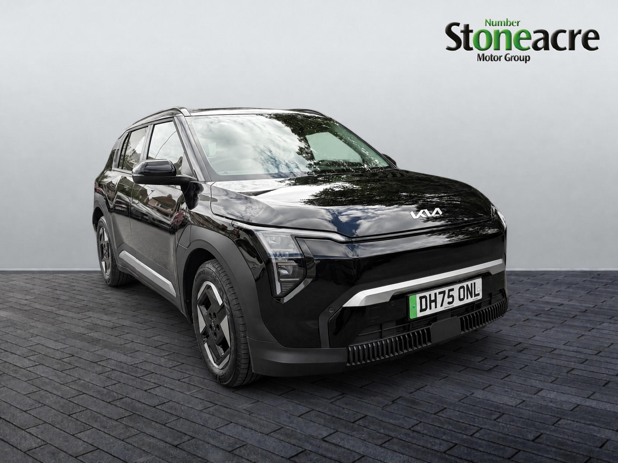 Main listing image - Kia EV3