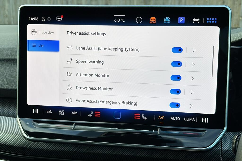 Main listing image - Volkswagen Golf R