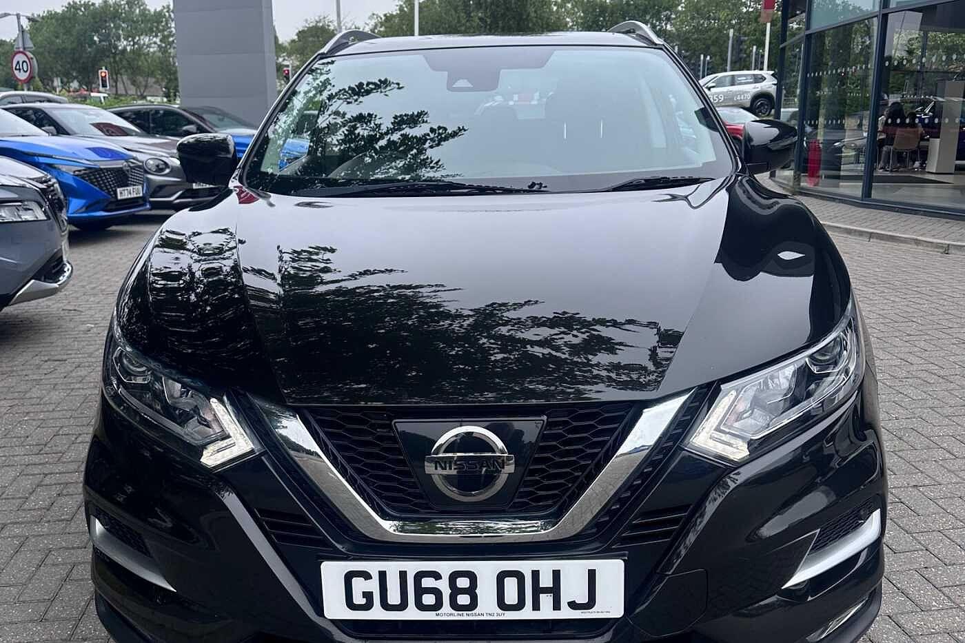 Main listing image - Nissan Qashqai