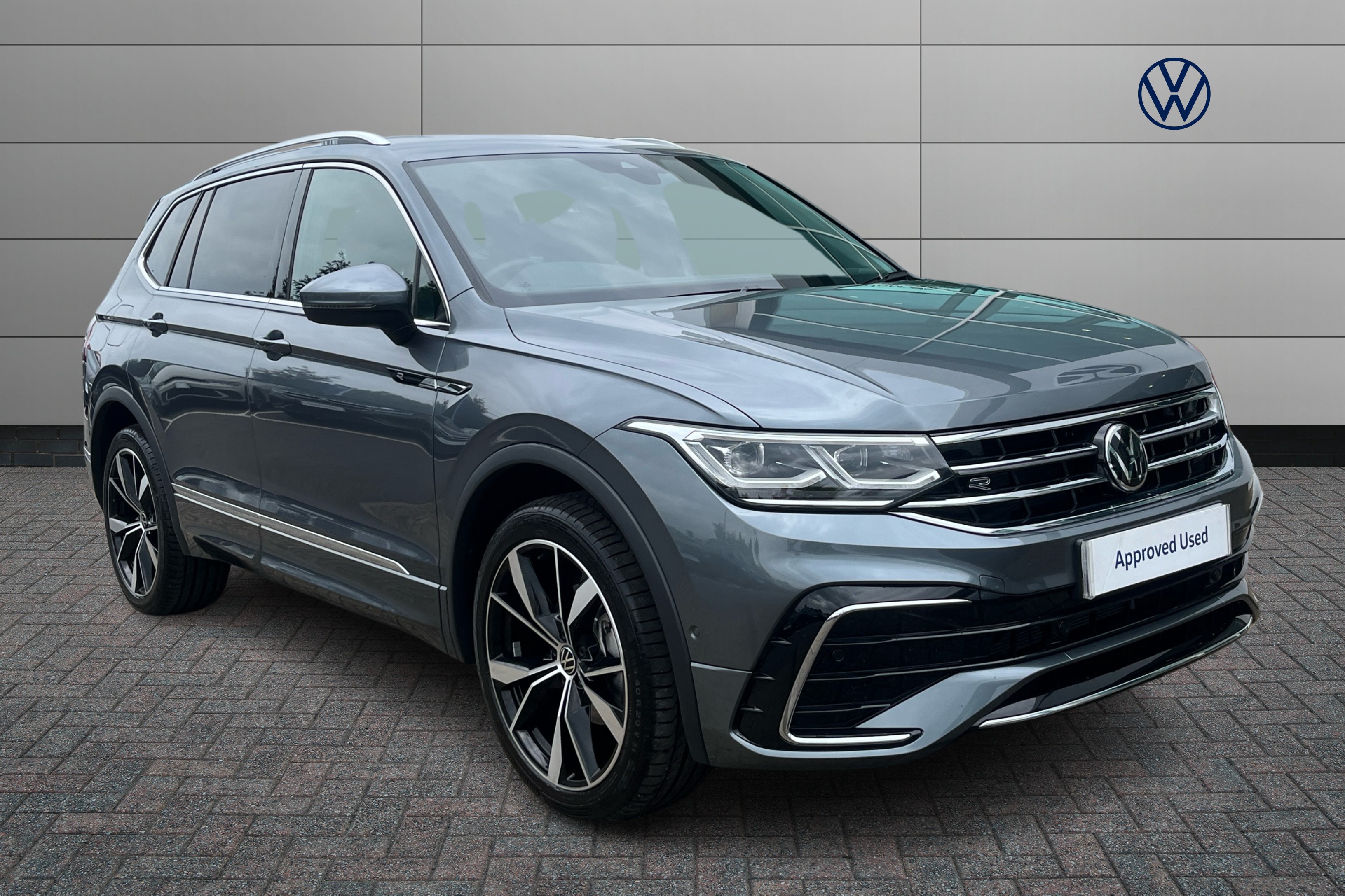 Main listing image - Volkswagen Tiguan Allspace