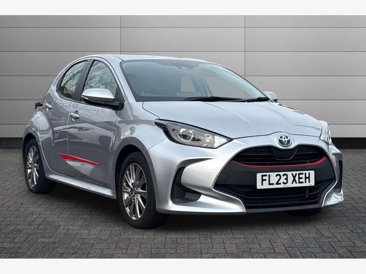 Main listing image - Toyota Yaris