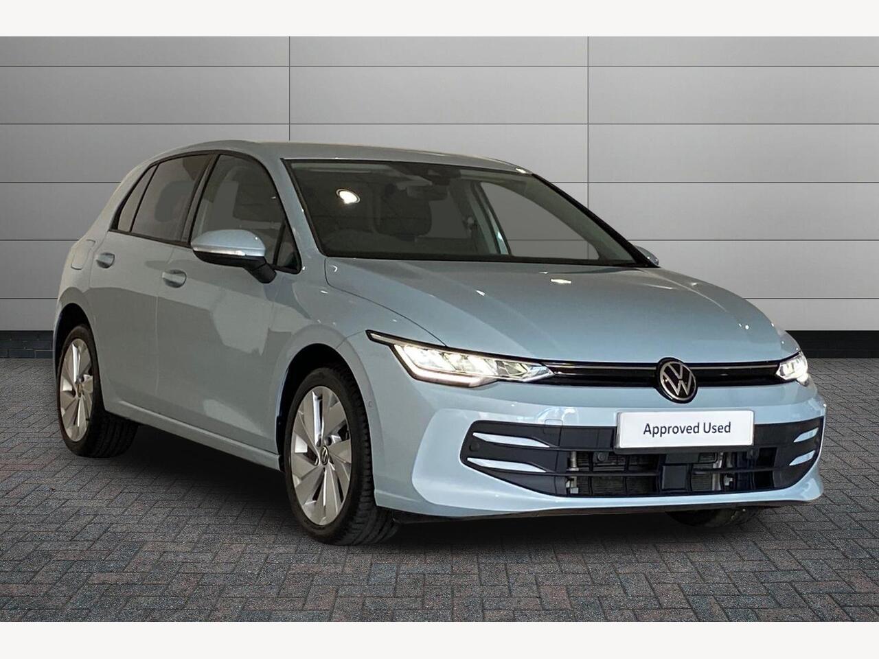Main listing image - Volkswagen Golf