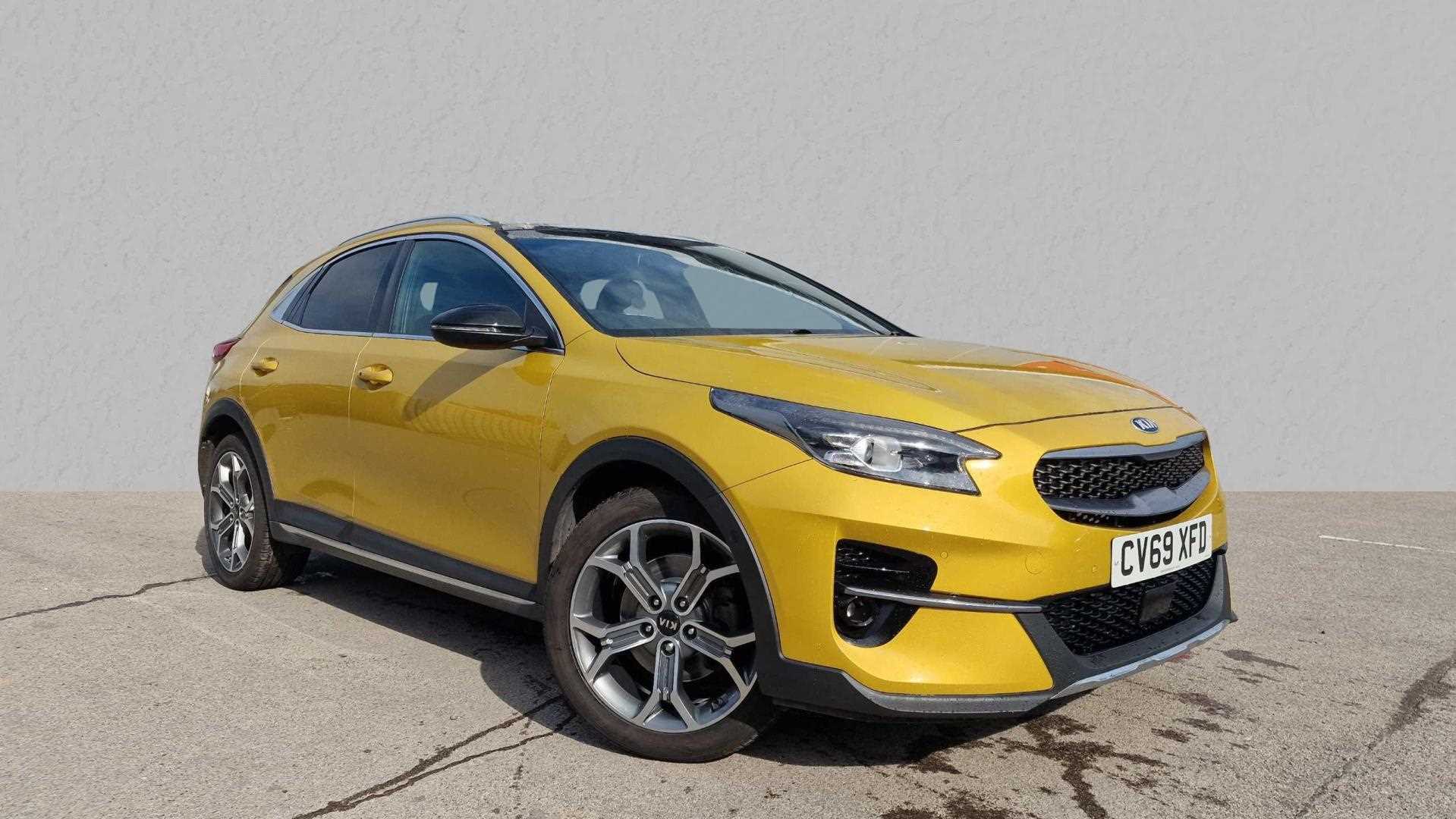 Main listing image - Kia XCeed