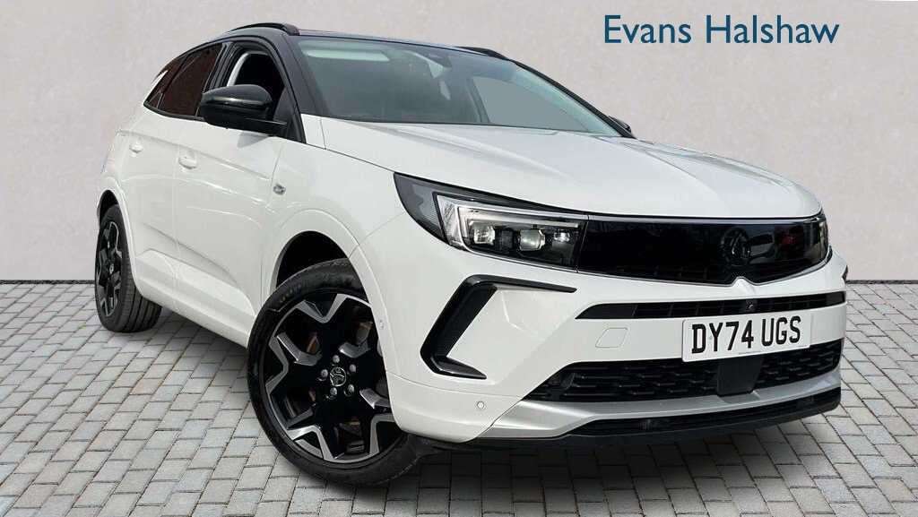 Main listing image - Vauxhall Grandland