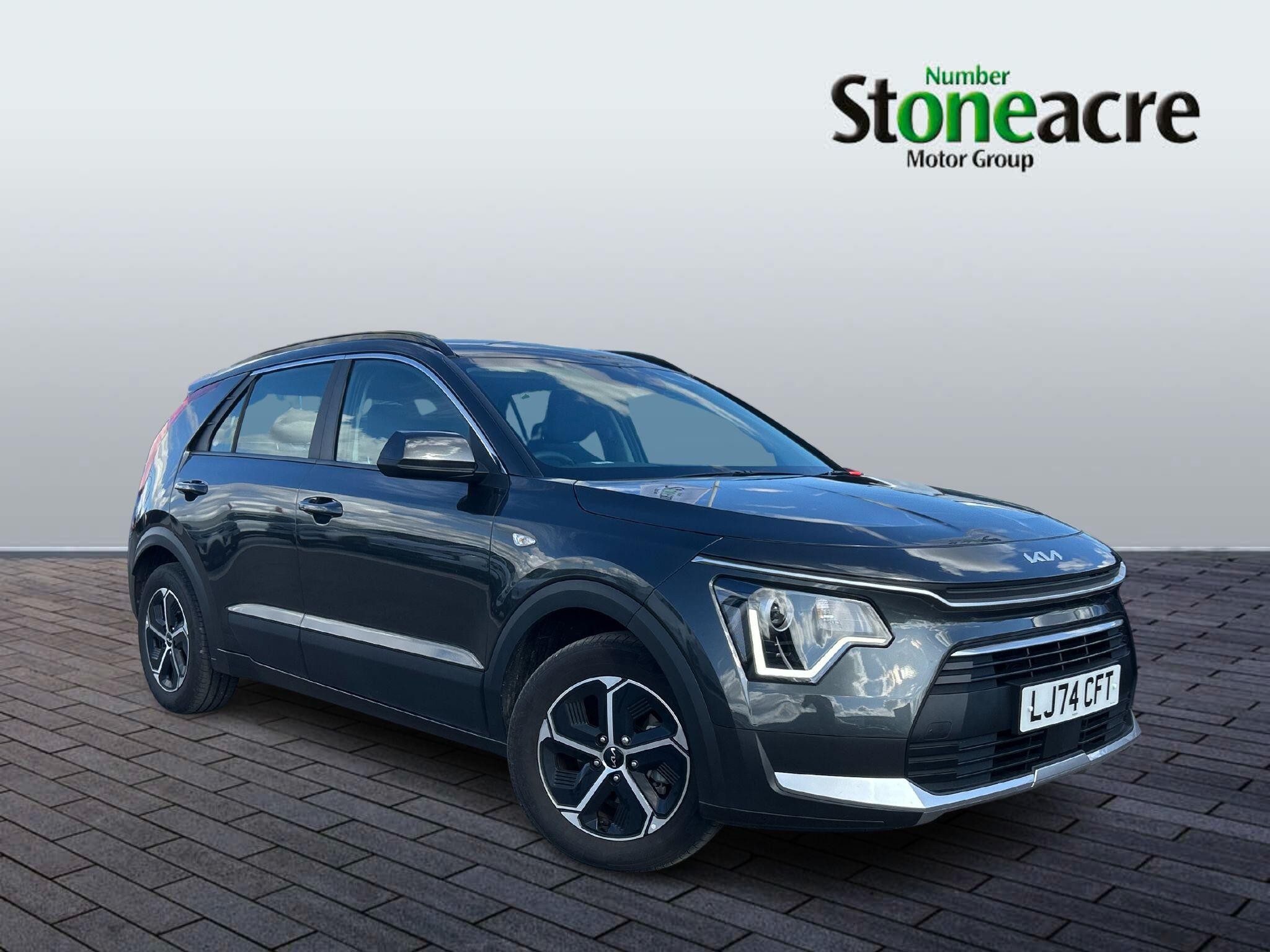 Main listing image - Kia Niro